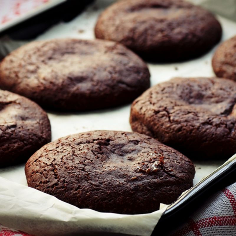 Receita: Cookies de abacate e chocolate, por Jamie Oliver